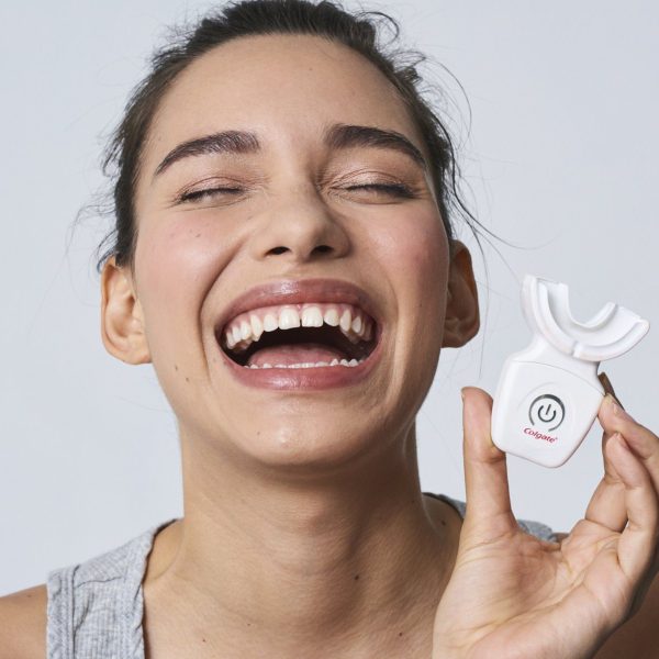 Colgate Optic White LED Whitening Colgate Optic White LED Whitening